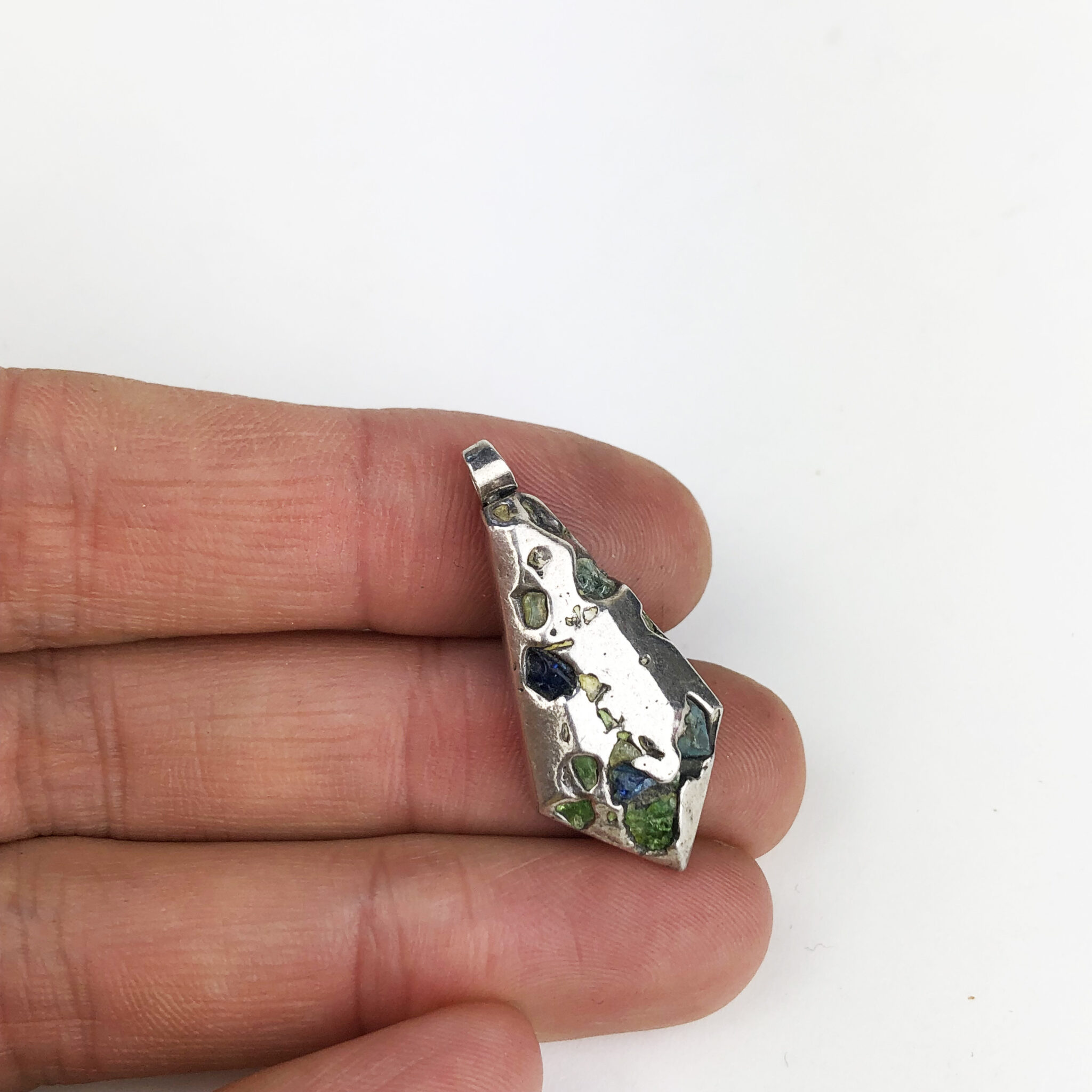 Silver & seaglass pendant