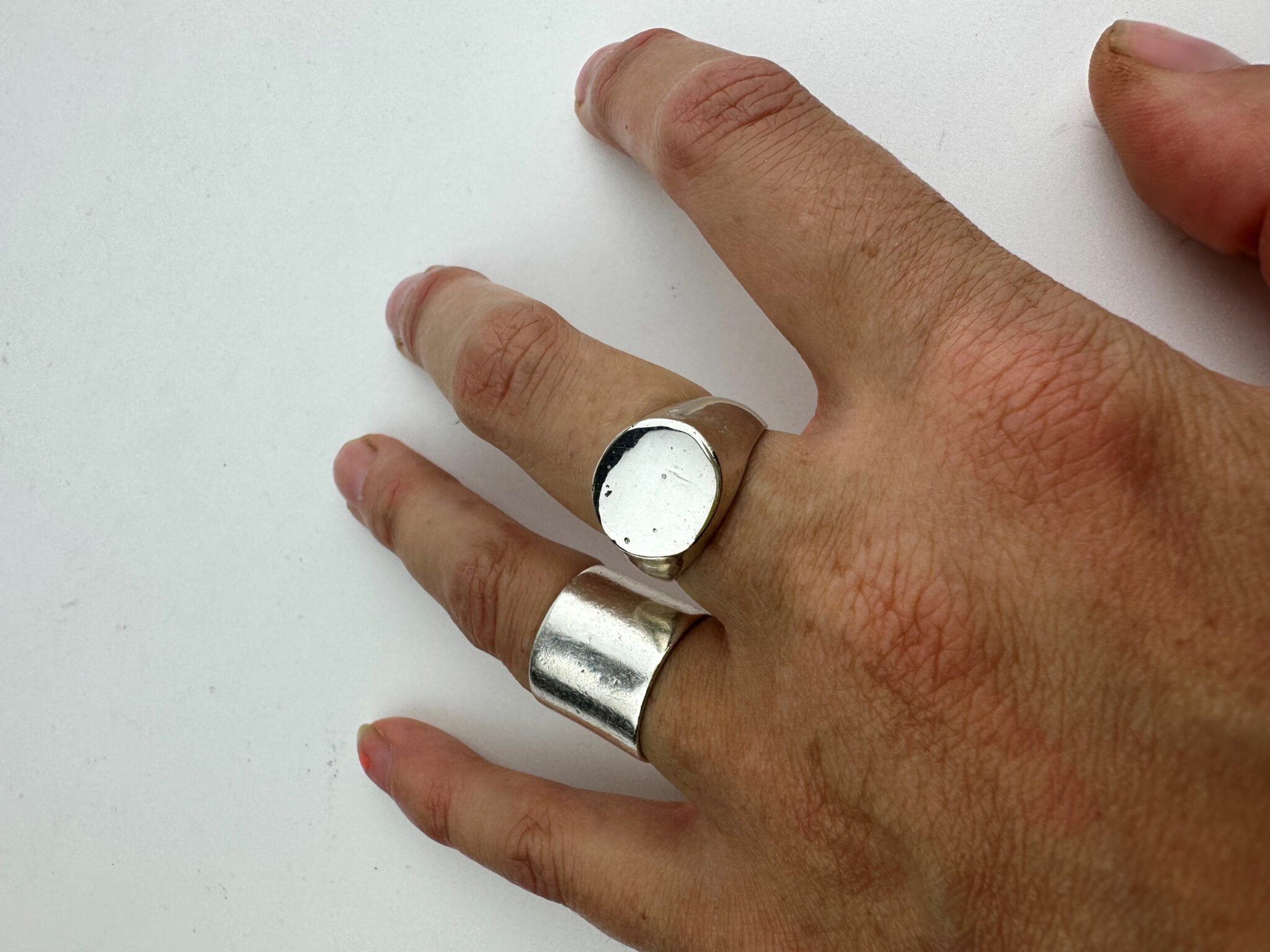 round teardrop signet ring