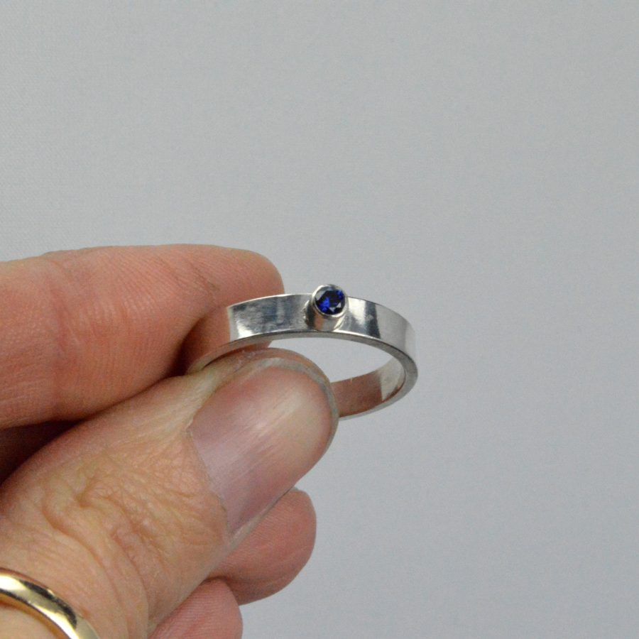 Tube set ring